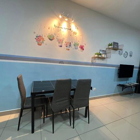 Arc Austin Hill Apartment Johor Bahru Luaran gambar