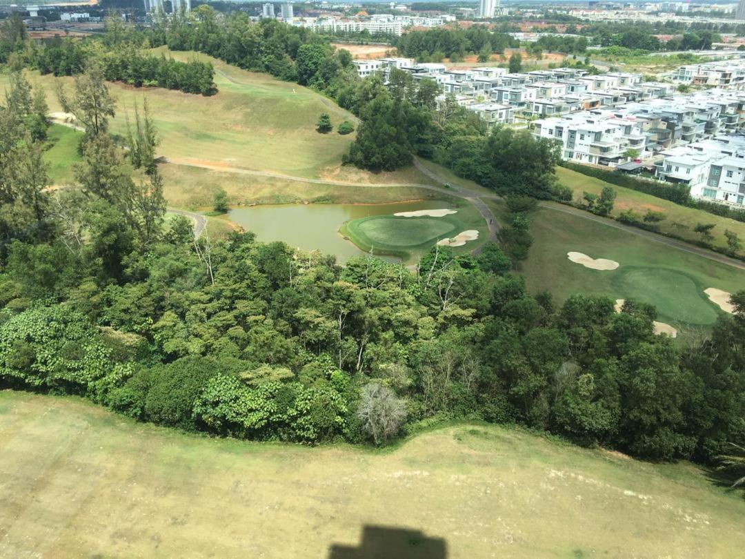 Arc Austin Hill Apartment Johor Bahru Luaran gambar