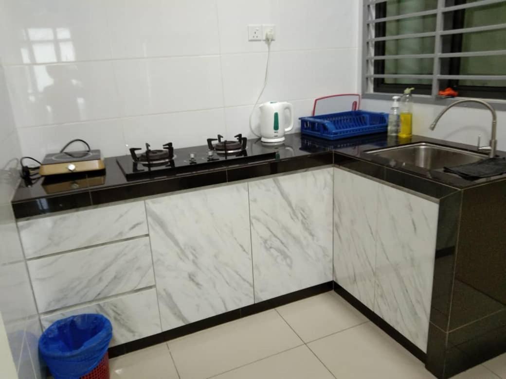 Arc Austin Hill Apartment Johor Bahru Luaran gambar