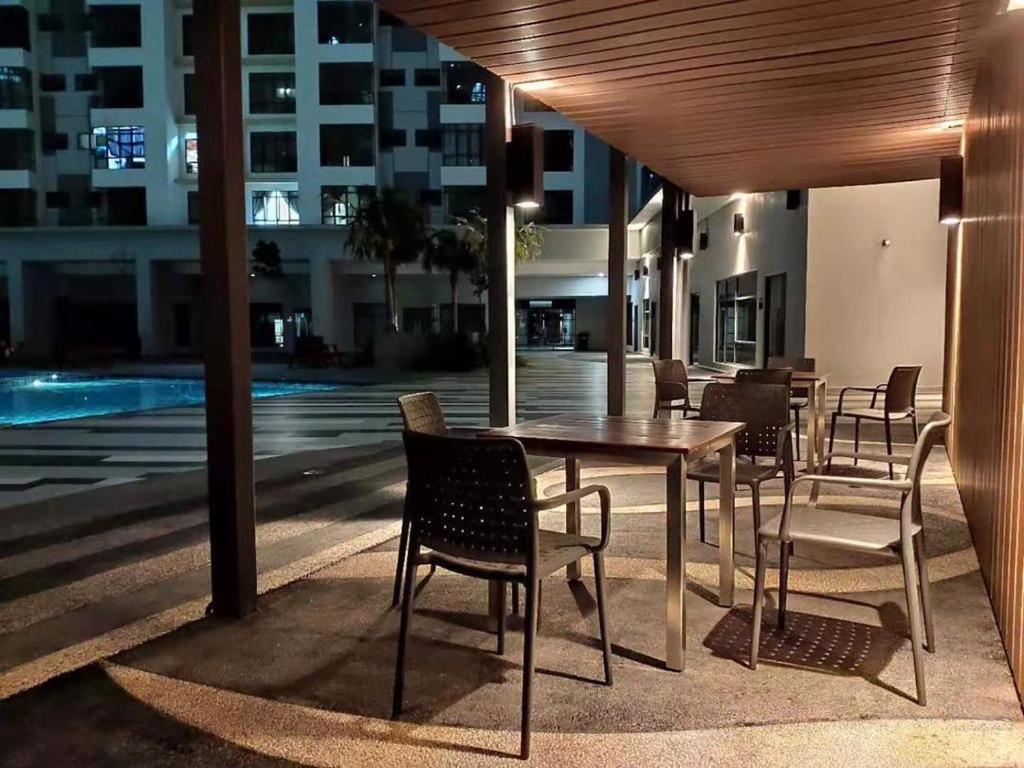 Arc Austin Hill Apartment Johor Bahru Luaran gambar