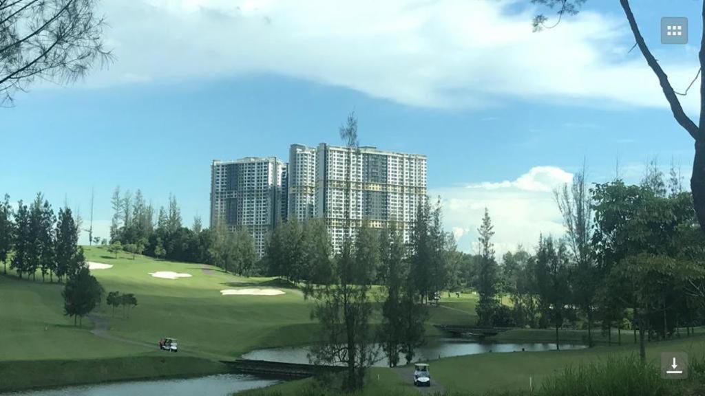 Arc Austin Hill Apartment Johor Bahru Luaran gambar