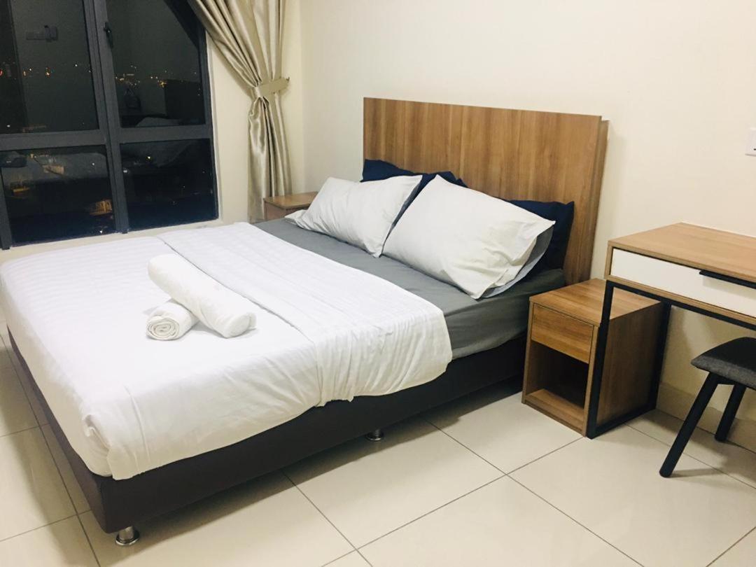 Arc Austin Hill Apartment Johor Bahru Luaran gambar