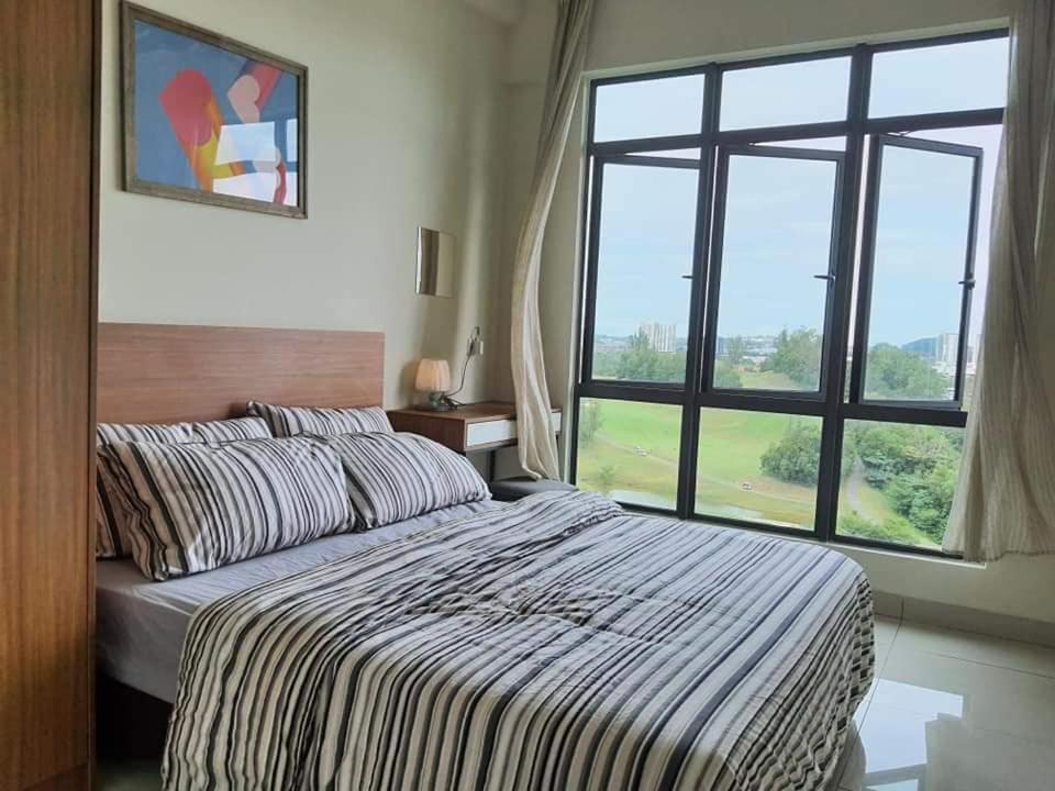 Arc Austin Hill Apartment Johor Bahru Luaran gambar