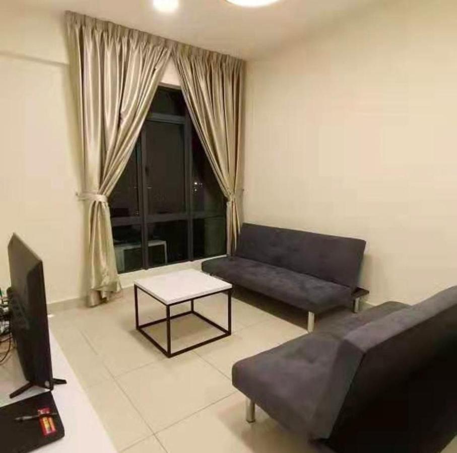 Arc Austin Hill Apartment Johor Bahru Luaran gambar