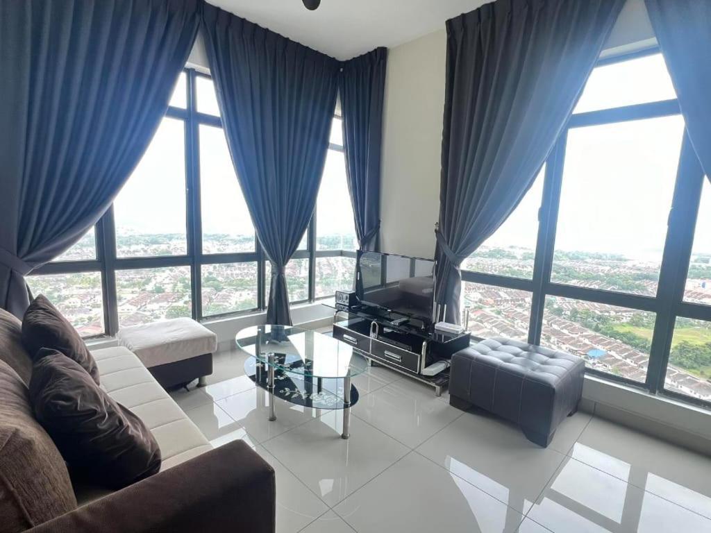 Arc Austin Hill Apartment Johor Bahru Luaran gambar